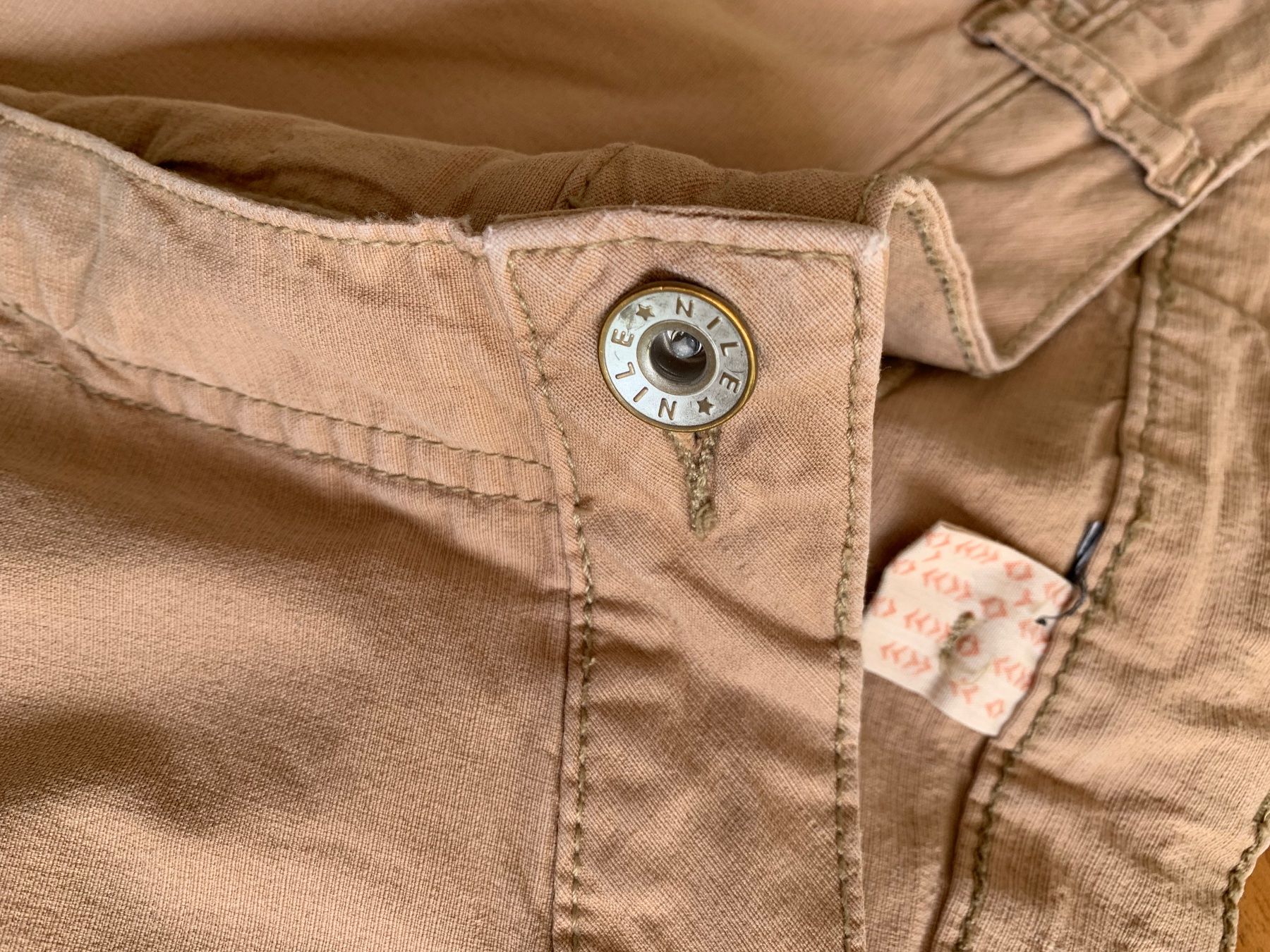 Nile Hosen: NILE raffinierte hellbraune Hose mit Streifen seitlich Gr S – Gebraucht aus Meiringen von Sheyene 2