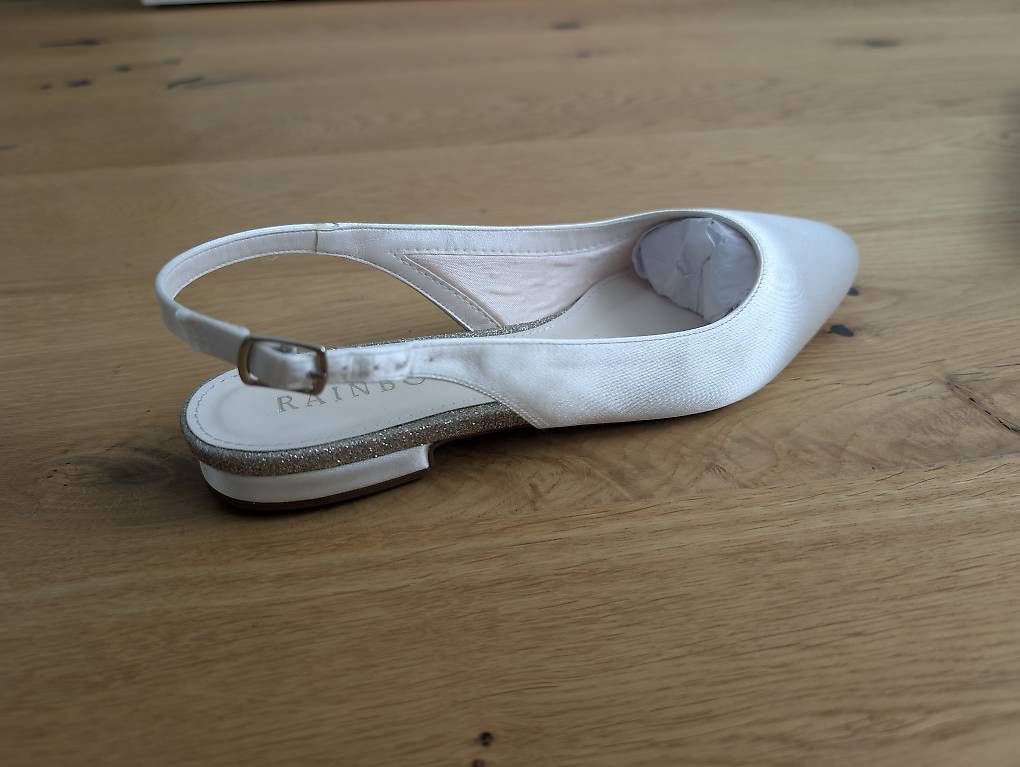 Rainbow Chaussures femmes: Brautschuhe NEU + OVP Gr. 37 – Neuf avec emballage d'origine à Appenzell par Sandra_Saendi 1