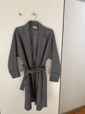 Rebel Queen by Liu Jo, grey light coat, Italian size 40