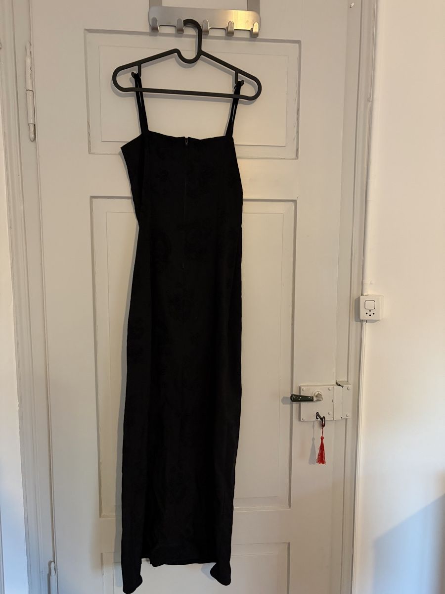 Orsay Vestiti: Schwarzes Kleid mit samt Drachenmuster Grösse S – Usato da Winterthur venduto da adanufer 2