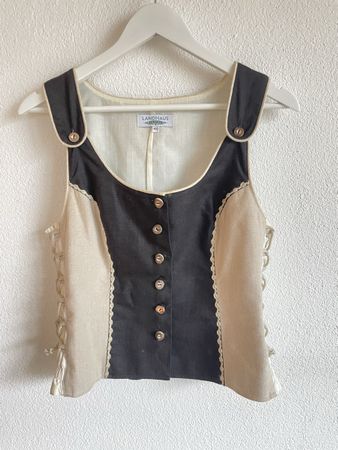 Landhaus Dirndl/Tracht