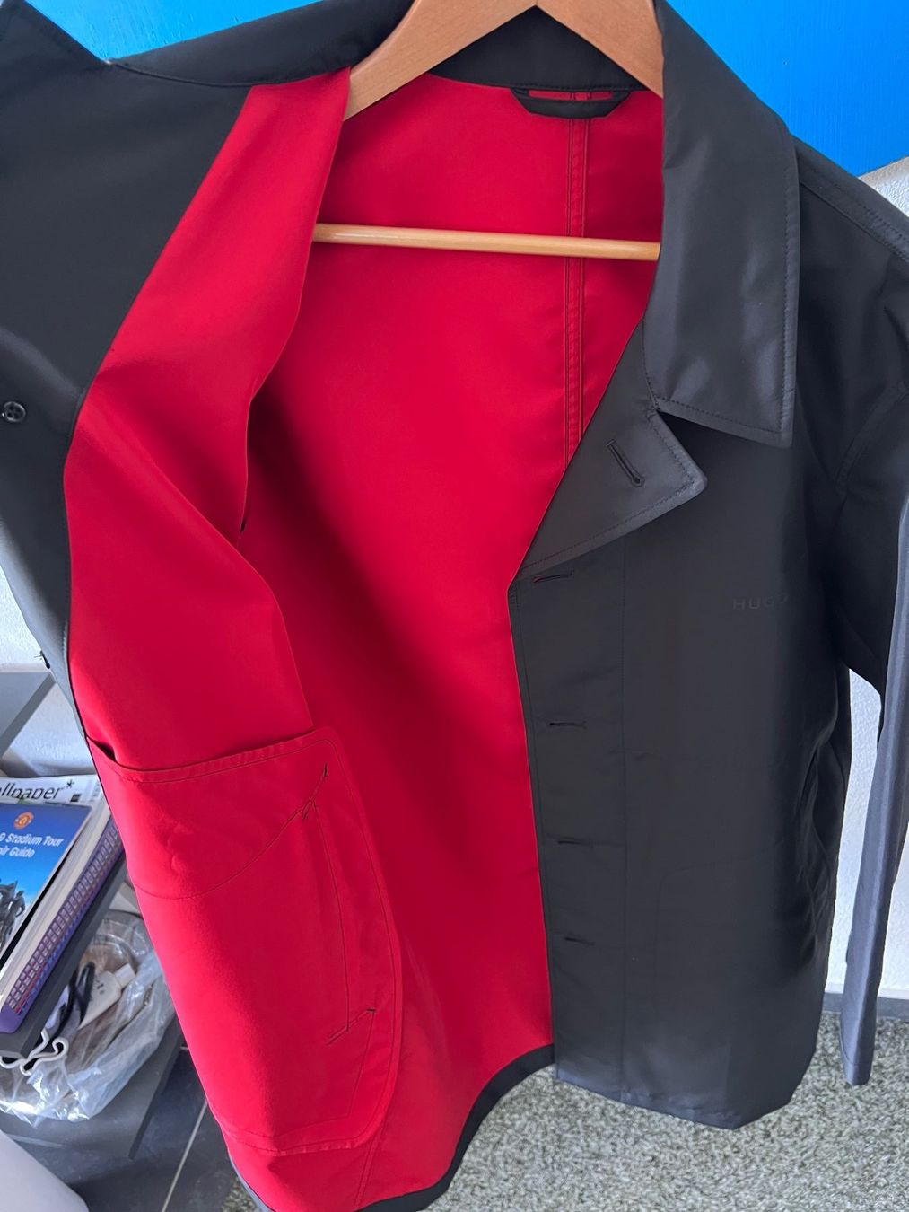 Hugo Boss Cappotti: Original Hugo Boss Trenchcoat – Nuovo (secondo la descrizione) da Frauenfeld venduto da isa_9cy7 1