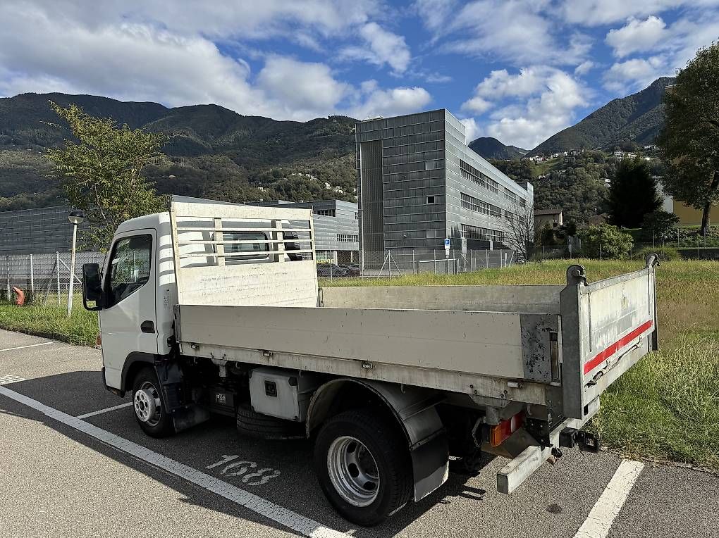 Veicoli commerciali: ISUZU  NLR 85 A – Usato da Giubiasco venduto da aut_zxs6 8