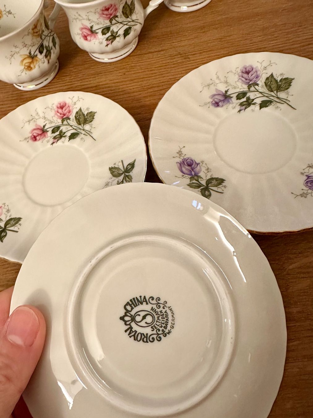 Geschirrsets: Rosen Geschirr Kaffeetassen – Neu (gemäss Beschreibung) aus Zürich von mar_ncs5 5