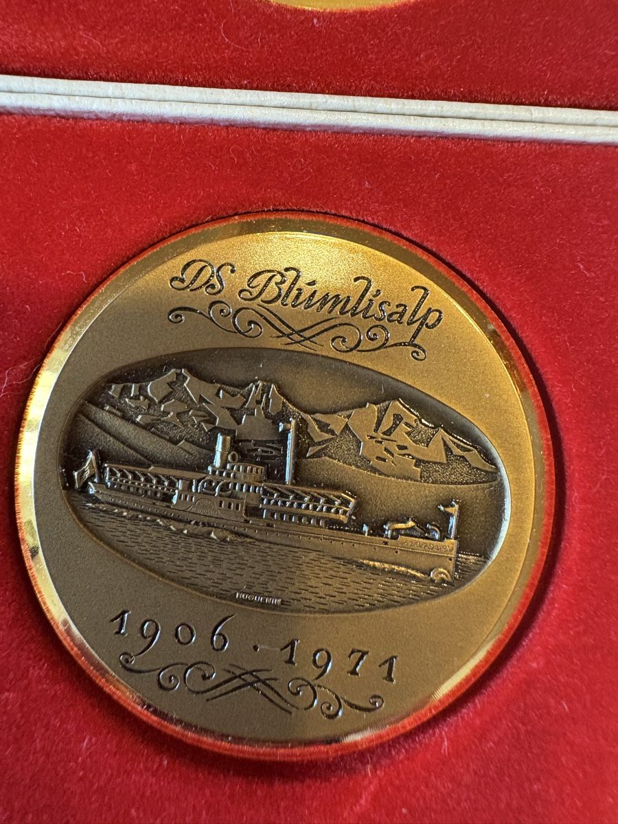 Médailles: Ds Blümlisap 3 Stuck – D'occasion à Murten par Tzaugg 2