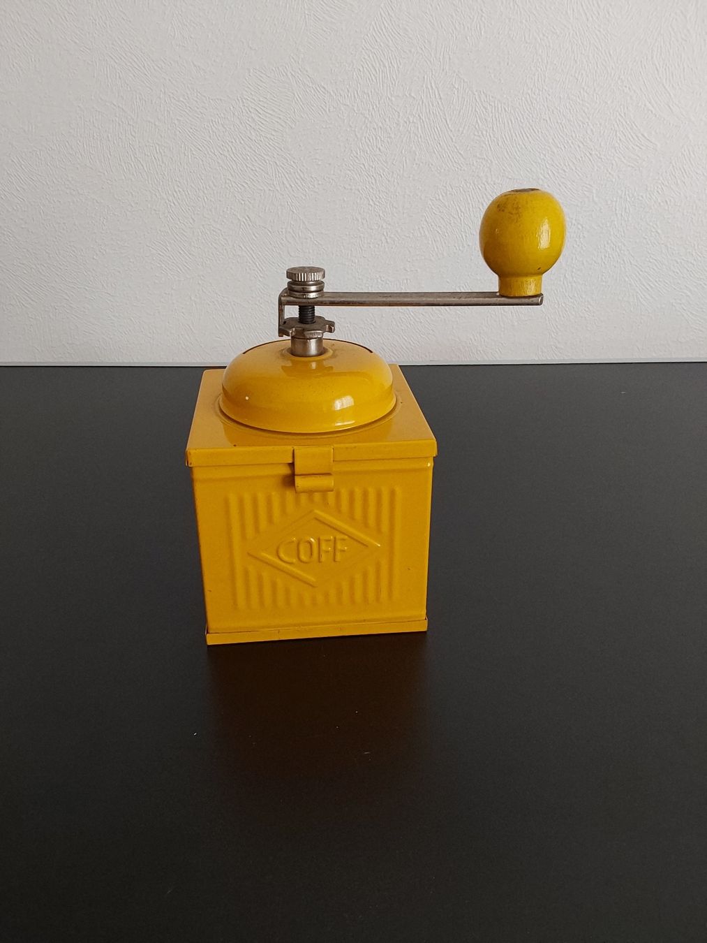 Elettrodomestici da cucina: Kaffeemühle gelb Metall. – Usato da Steinach venduto da Chilli1957