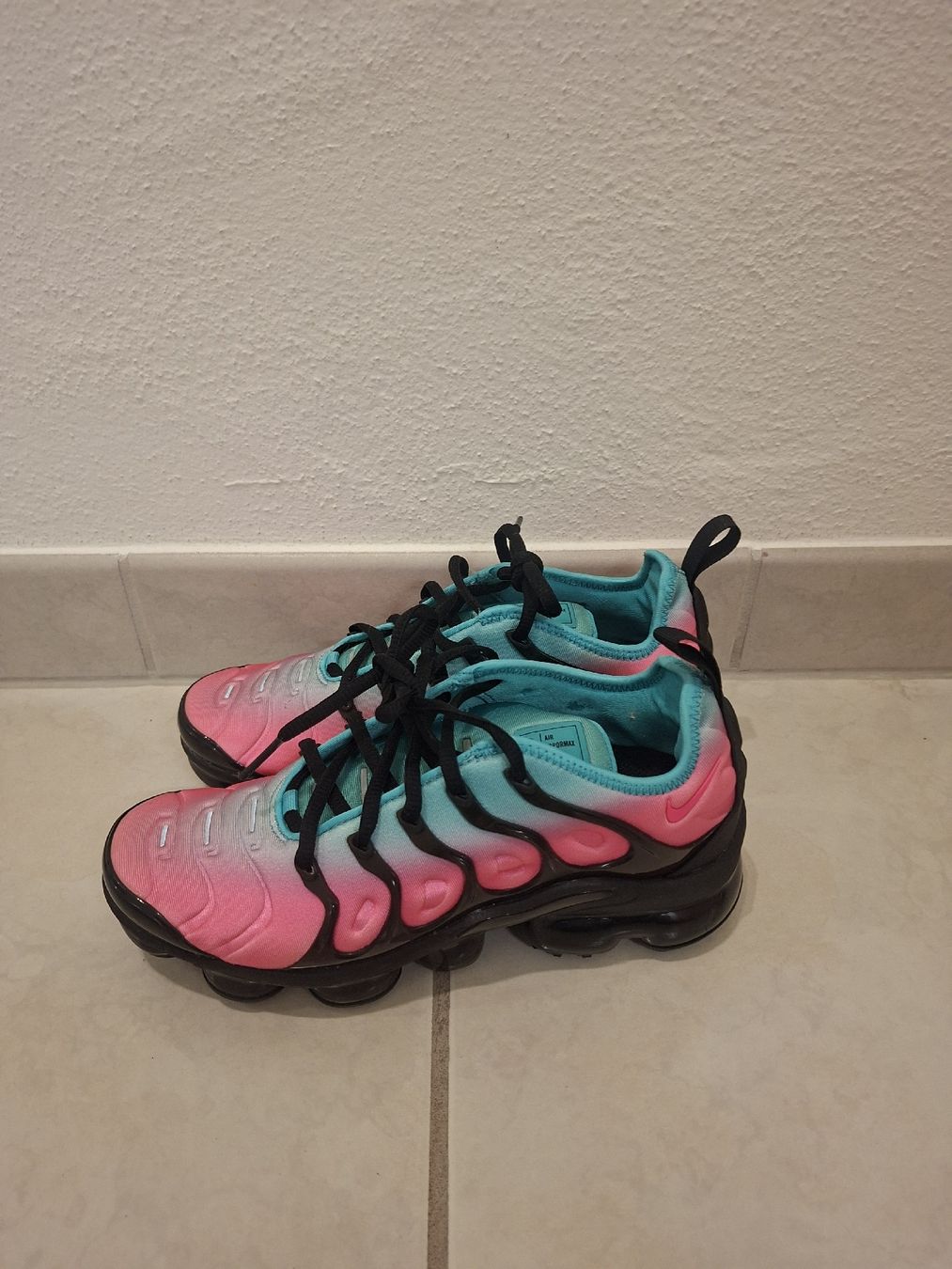 Scarpe da donna: nike Air Vapormax plus 38 – Usato da Hombrechtikon venduto da cia_kks2 1