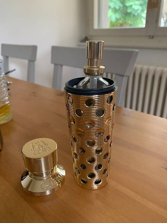 Autres vaisselles & verres: Bouteille étui Guerlain  – D'occasion à Etoy par san_78xt 1