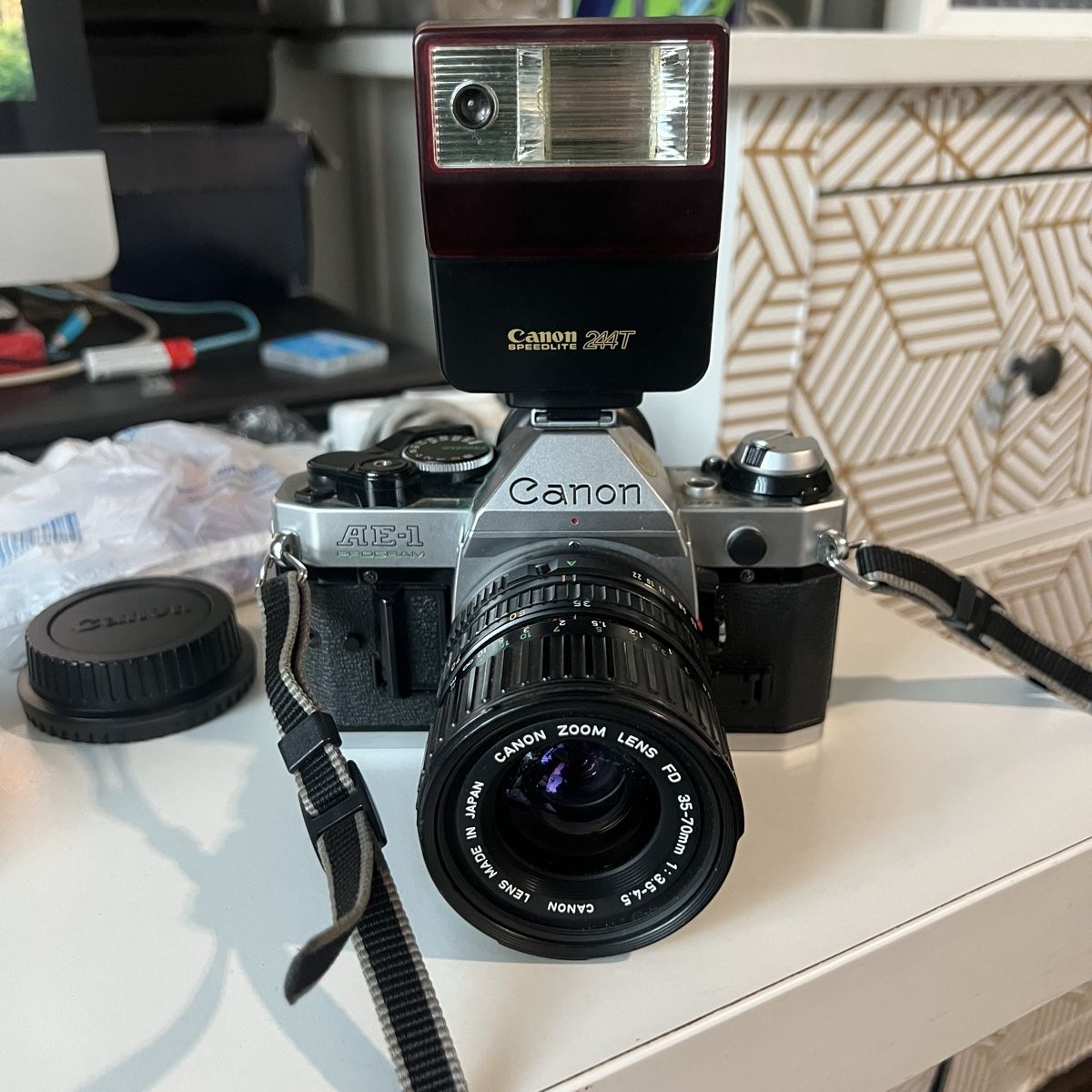 Canon Fotocamera: Analoge Canon AE-1 Program Spiegelreflexkamera mit Blitz – Usato da Unterkulm venduto da Sita013 3