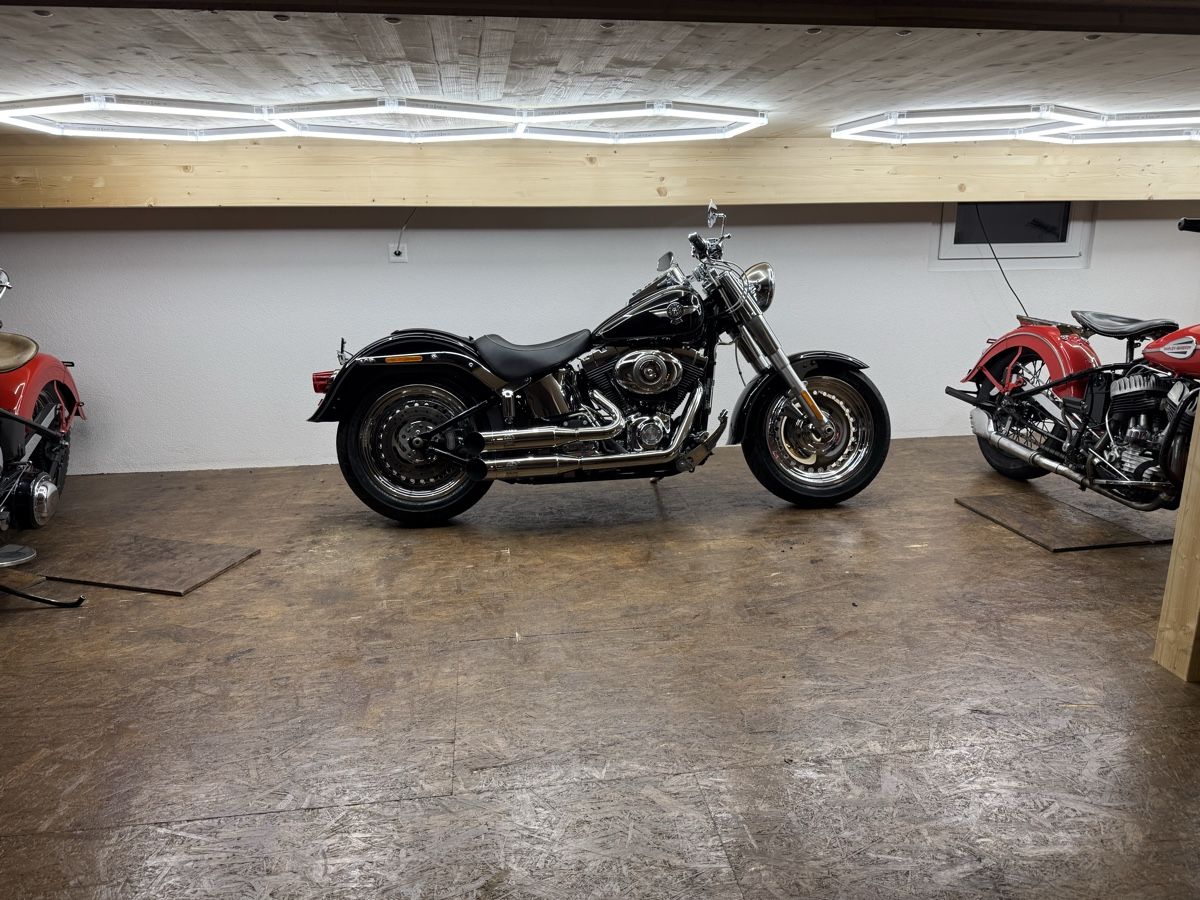 Harley-Davidson Chopper: Harley Davidson Fatboy – Usato da Ennetbürgen venduto da Astya 1