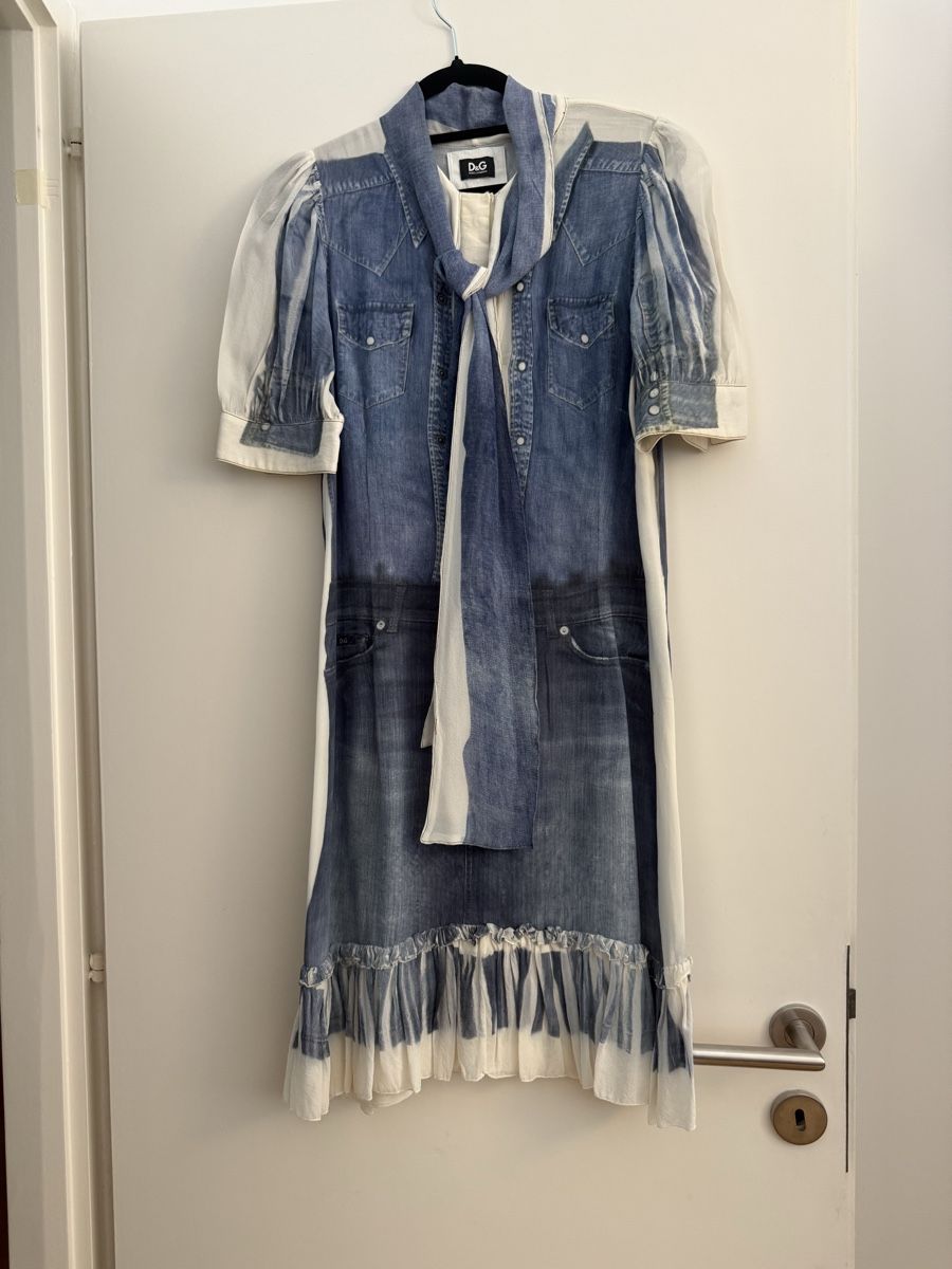 Dolce & Gabbana Vestiti: Robe D&G en soie effet Denim  Taille 42 IT – Usato da La Croix-de-Rozon venduto da ben_9qlz 1