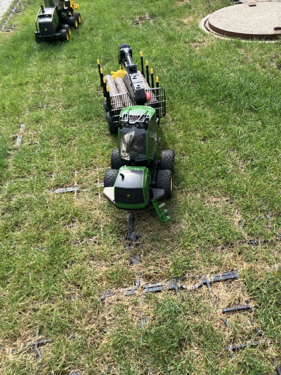 Spielzeuge: Vorwarder kostet in neu 64 Fr – Gebraucht aus Bauma von Nici882 2