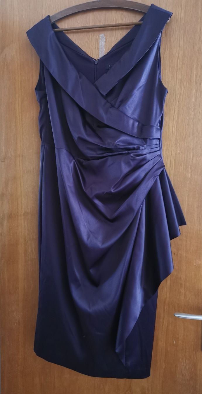 Robes: Festkleid – D'occasion à Jona par baccara55