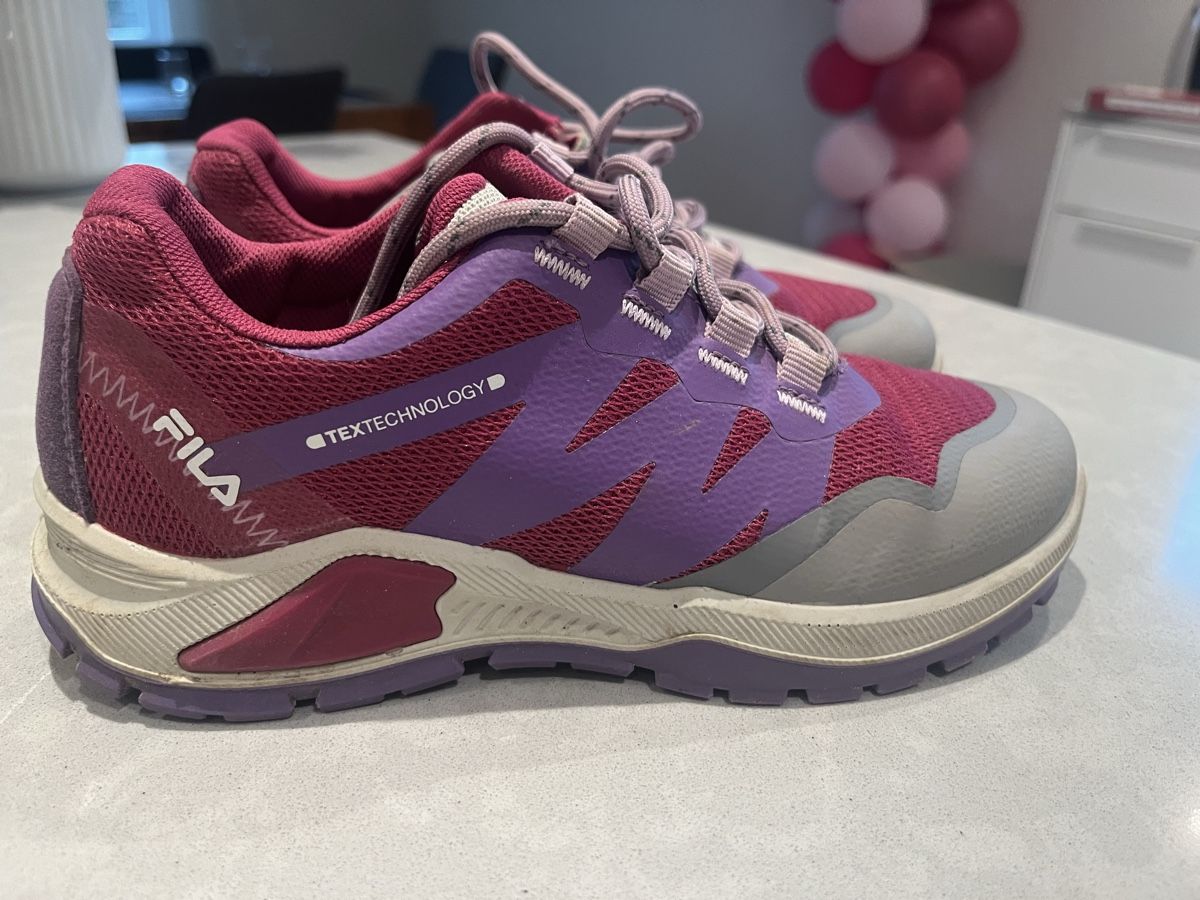 Fila Scarpe per ragazze: Fila Wanderschuhe Gr. 34 – Usato da Münchwilen TG venduto da Kaira0811 1