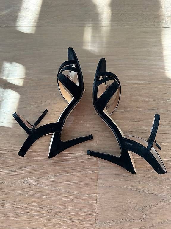 Chaussures femmes: Buffalo Pumps Gr. 39 – D'occasion à Basel par Missboo 2
