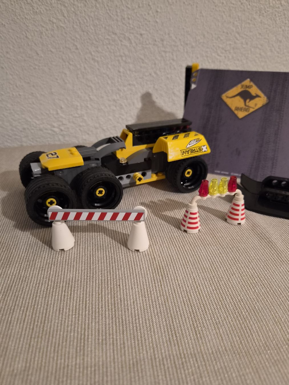 Lego Kit di costruzioni: Lego Desert Hopper 8590 – Usato da Embrach venduto da osi3 1