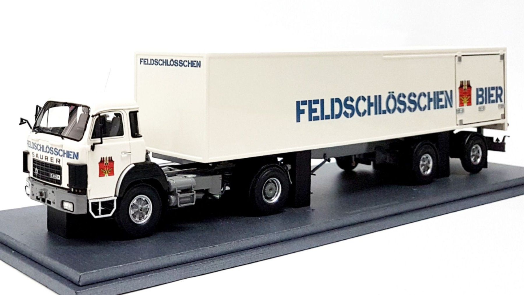 Kit di modellismo & Modellini statici: 1:43 Saurer D290B Frontlenker Sattelzug "Feldschlösschen" – Nuovo e nell'imballaggio originale da Affoltern am Albis venduto da Modellshop-8910