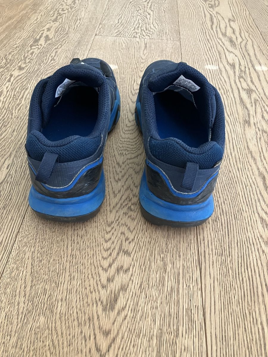 Adidas Herrenschuhe: Trekkingschuhe dunkelblau 41 1/3 – Gebraucht aus Cham von Liliane78 3
