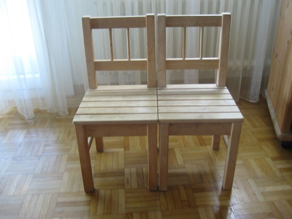 Zwei Kinderstühle aus Holz Kaufen auf Ricardo