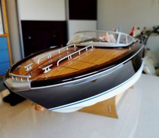 RC Modellschiff "Riva Rivarama 44" Scale 1/15 - NEUWERTIG!