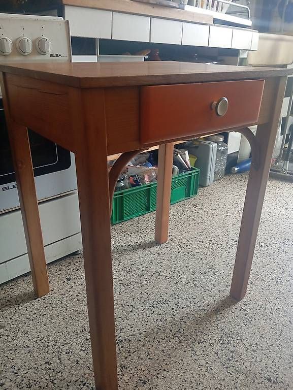 Tables: Mid century tischli – D'occasion à Basel par Petergunn