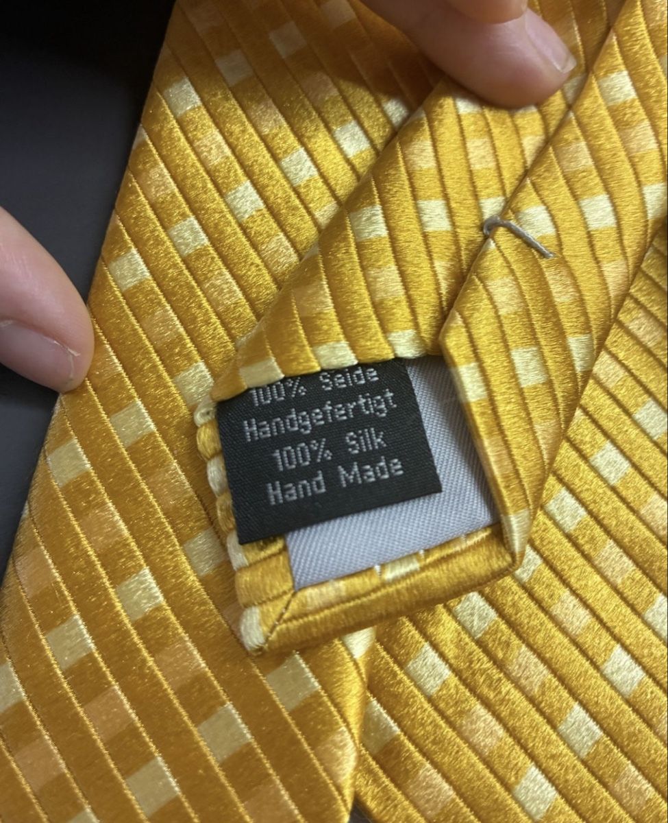 Cravates: GOLDENE SEIDENKRAWATTE – D'occasion à Uster par ali_mp6n 2