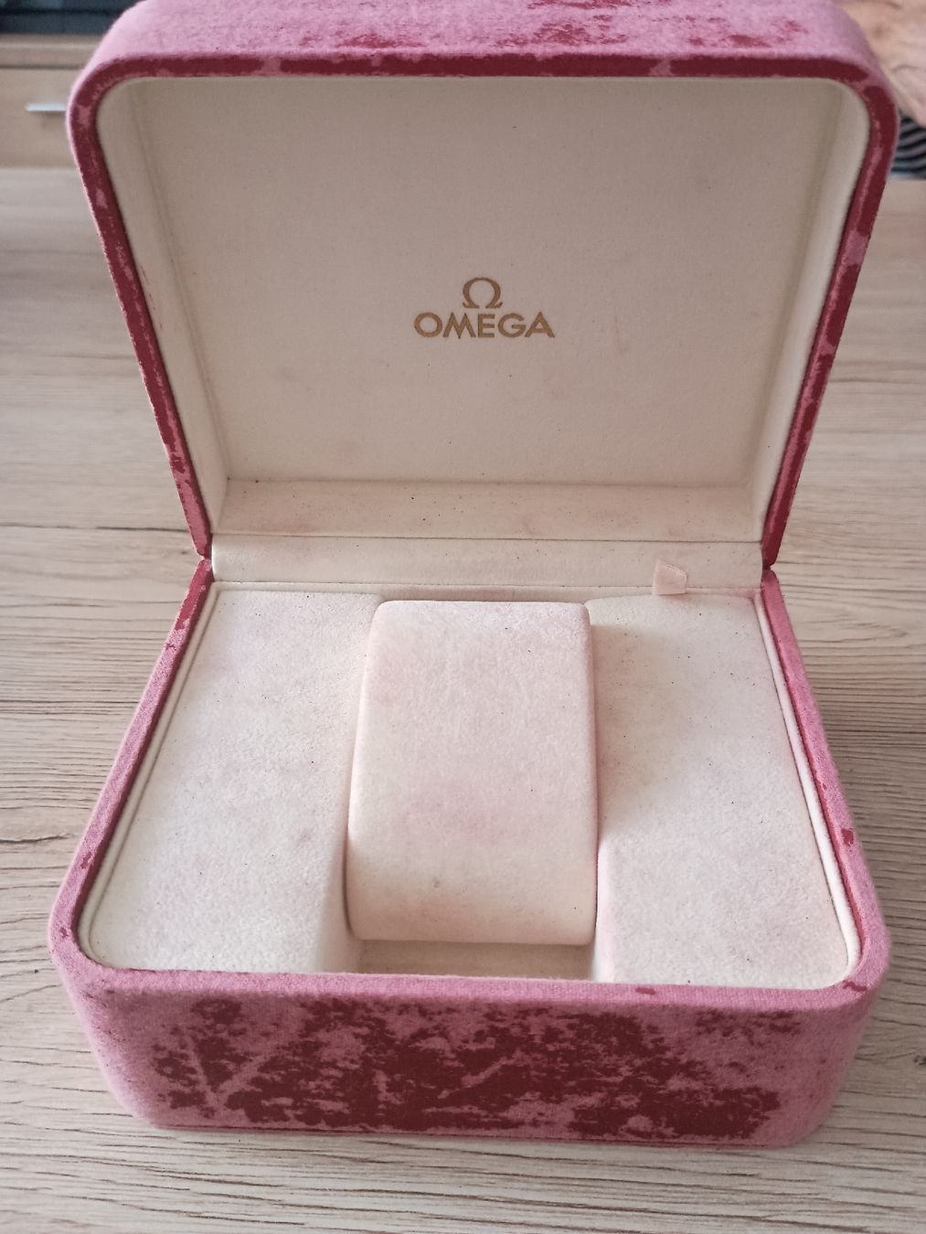 Omega Orologi: Omega Uhrschachttl  aus '90 – Usato da Arbon venduto da zipogabi 1
