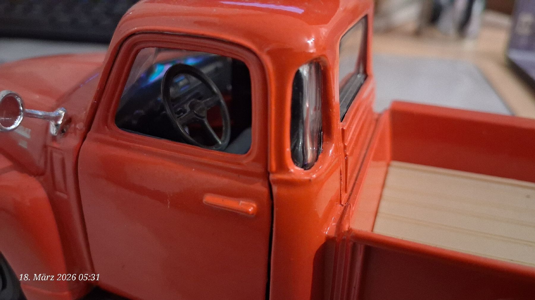 Maisto Modellini d'auto: 1:24 Chevy 3100 – Nuovo (secondo la descrizione) da Wolfenschiessen venduto da 2-stroke-garage 4