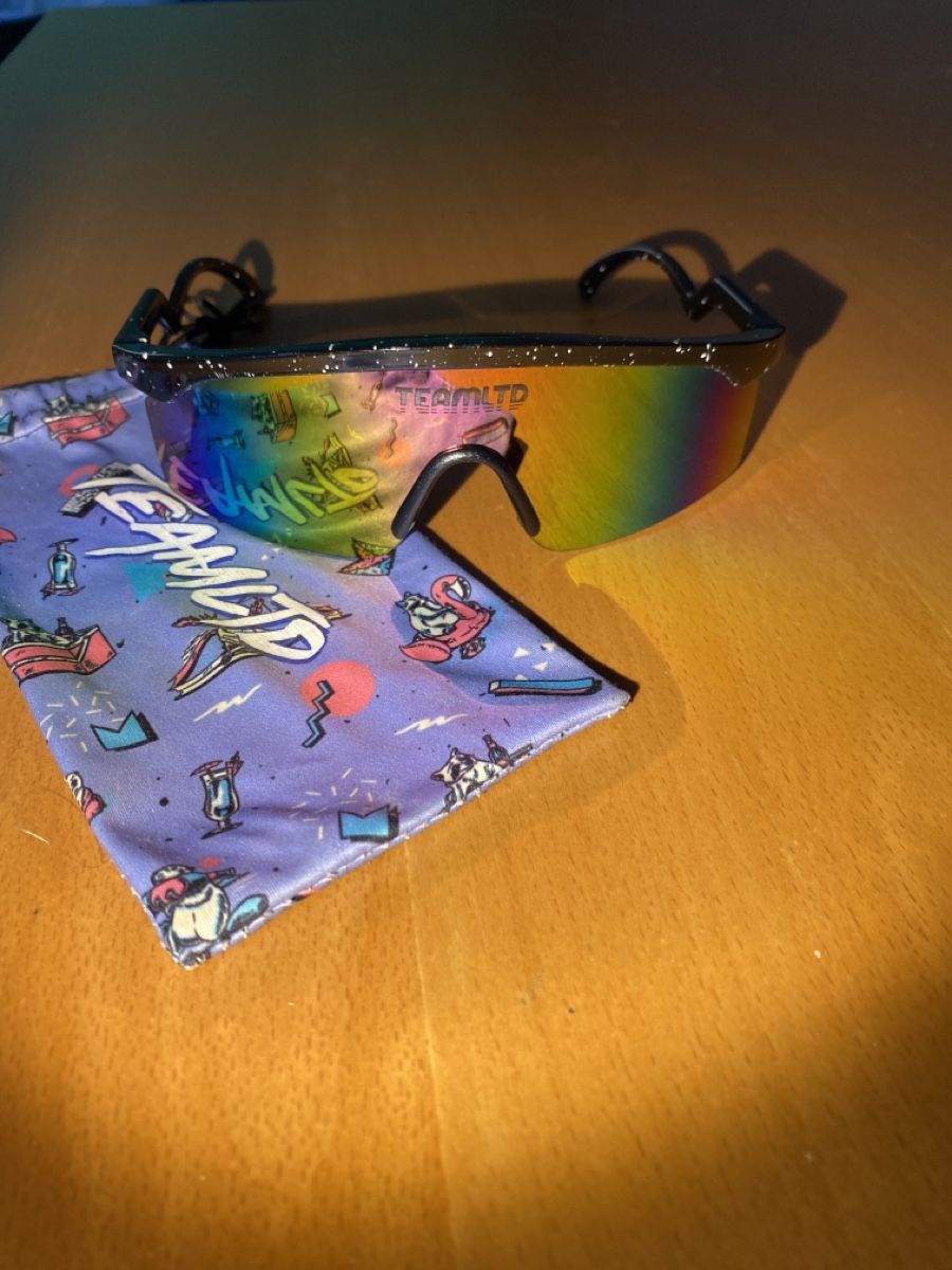 Occhiali & Lenti: Lunettes de soleil Team LTD – Usato da Ecuvillens venduto da bru_9pbq