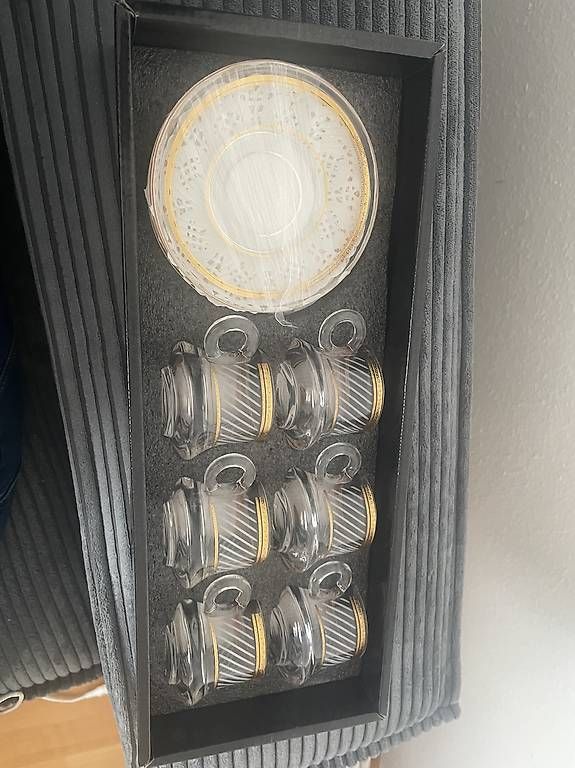 Set di piatti: Kaffee tassen set gold – Usato da Dübendorf venduto da rocki07 2