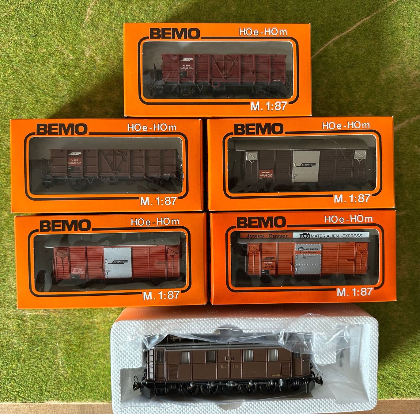 Bemo Modellini di ferrovie: Bemo RhB Ge 4/6 & 5 Güterwagen – Nuovo (secondo la descrizione) da Pfaffnau venduto da Rex2603