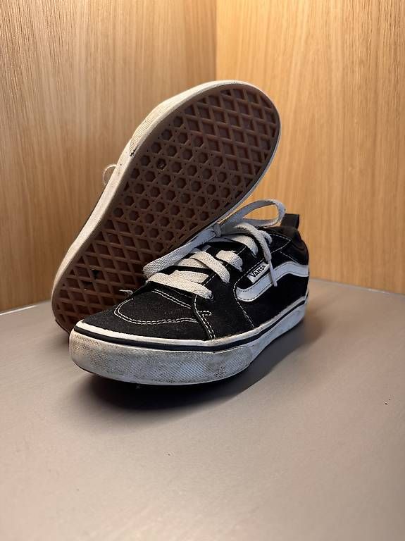 Vans Chaussures garçon: Vans Brooklyn LS Gr. 33 EUR – D'occasion à Berg SG par Berglerfabi