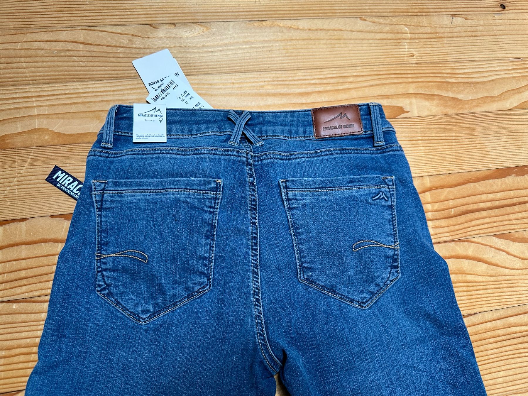 Jeans: Jeans Boot Cut 27/32 neu mit Etikett – Nuovo e nell'imballaggio originale da Gümmenen venduto da FelizitasHermann 8