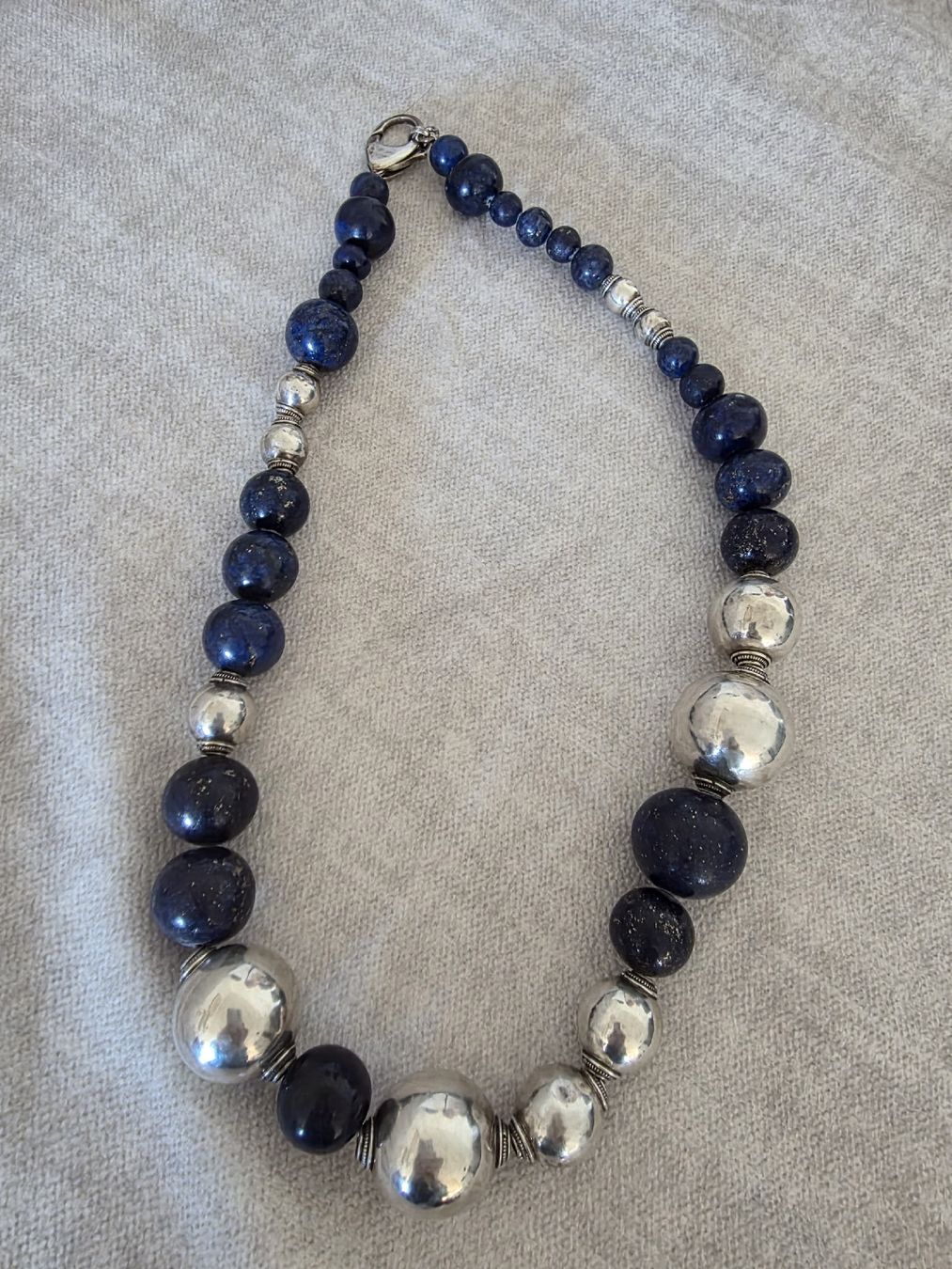 Catenine: Statement Lapis Lazuli & Sterling Silver Beaded Necklace – Usato da Zollikofen venduto da Tamyru77 2