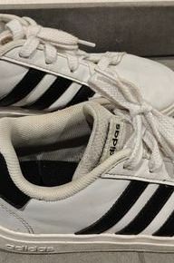 Adidas Schuhe für Jungen: Adidas Gr. 33 – Gebraucht aus Oberhofen AG von iitf2020 1