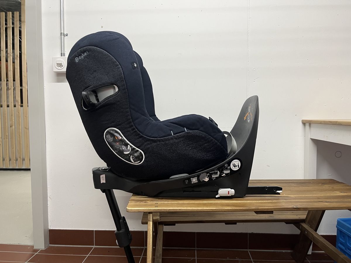 Cybex Seggiolini per auto: Cybex Sirona Basis und Sitz i-size – Usato da Zürich venduto da Magnussa