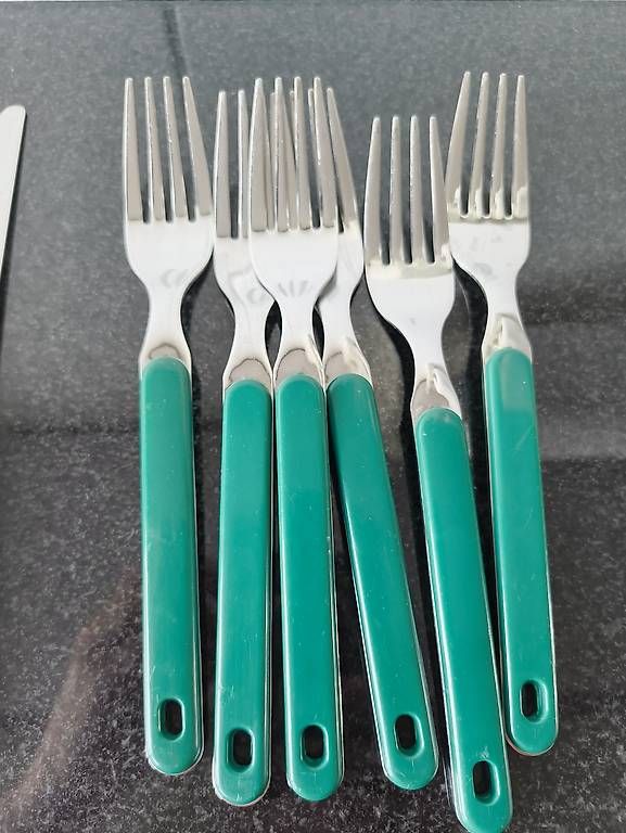 Couverts: Besteckset grün 24-teilig – D'occasion à Nänikon par Manta87 1