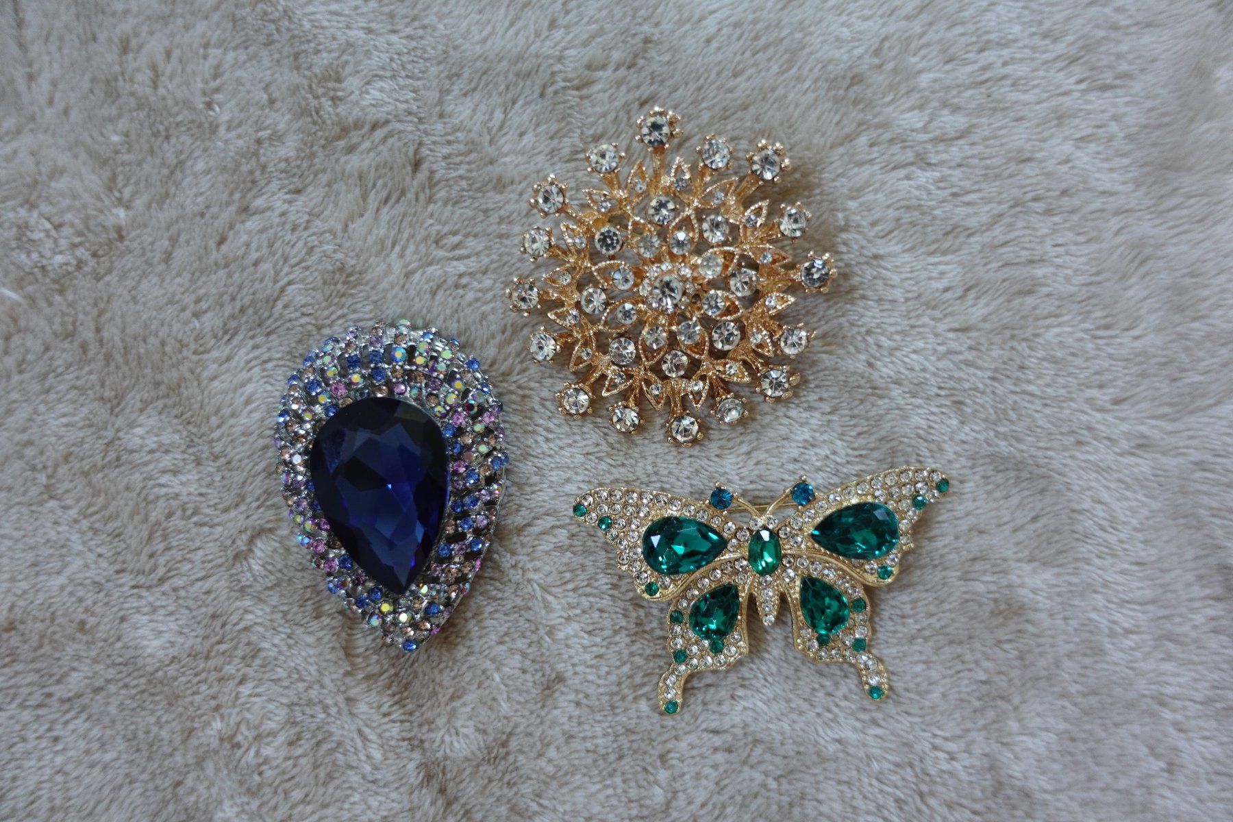 Altri gioielli: 1 schönes 27 teiliges Modeschmuck Set – Usato da rorschach venduto da Babsi64 4