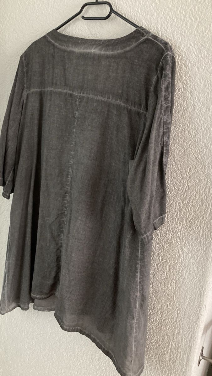 Tuniken: Bluse, Tunika, grau, Leinenartig, Sinne Design, L – Gebraucht aus Reinach BL von santrian 1