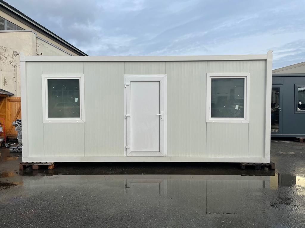 Contenitori edile: Bürocontainer / Baucontainer / Hofladen 6 m – Nuovo (secondo la descrizione) da Oftringen venduto da Britta