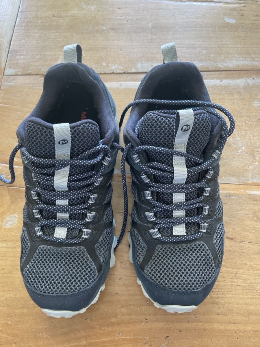 Merrell Chaussures hommes: Merrell  Wanderschuhe, Grösse 41 - kaum getragen – D'occasion à Buch SH par bea_7sqv 1