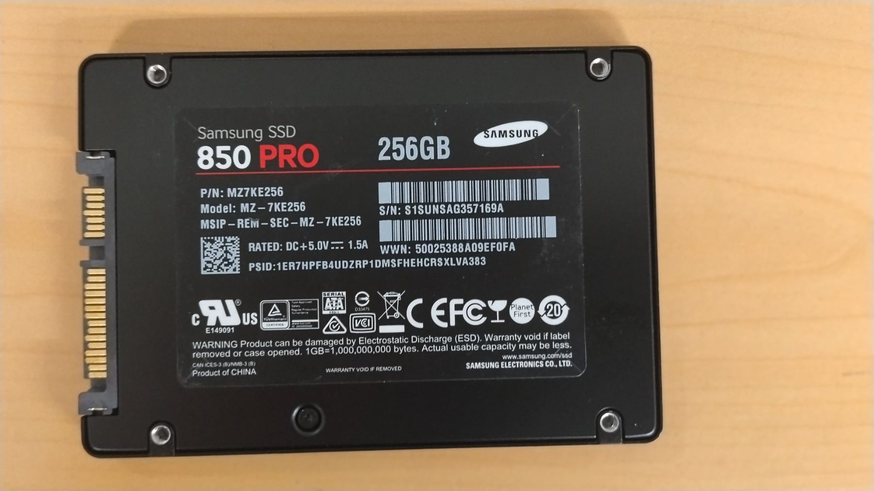 Samsung Dischi rigidi: Samsung SSD 850 PRO 256GB – Usato da Wallisellen venduto da mic_gg2g 1
