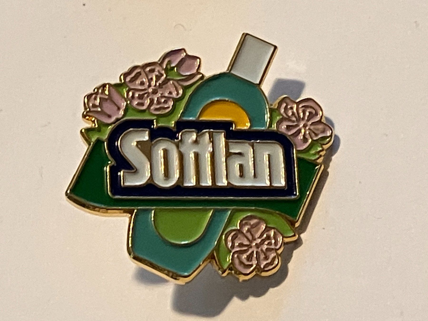 Plaketten & Abzeichen: 1 Pin Softlan – Gebraucht aus Basel von djwwpp
