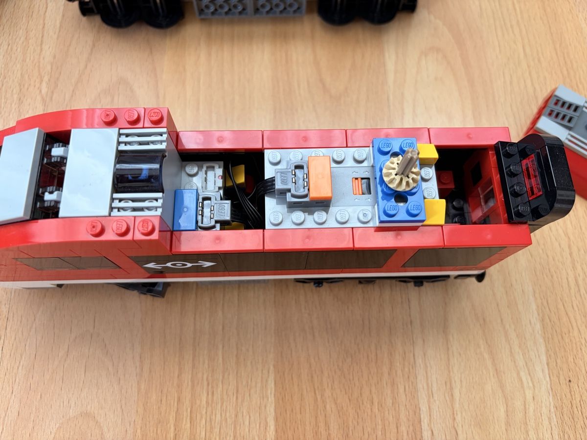 Lego Kit di costruzioni: Lego 7938 City Passenger Train – Usato da Thalwil venduto da Sermet1907 3