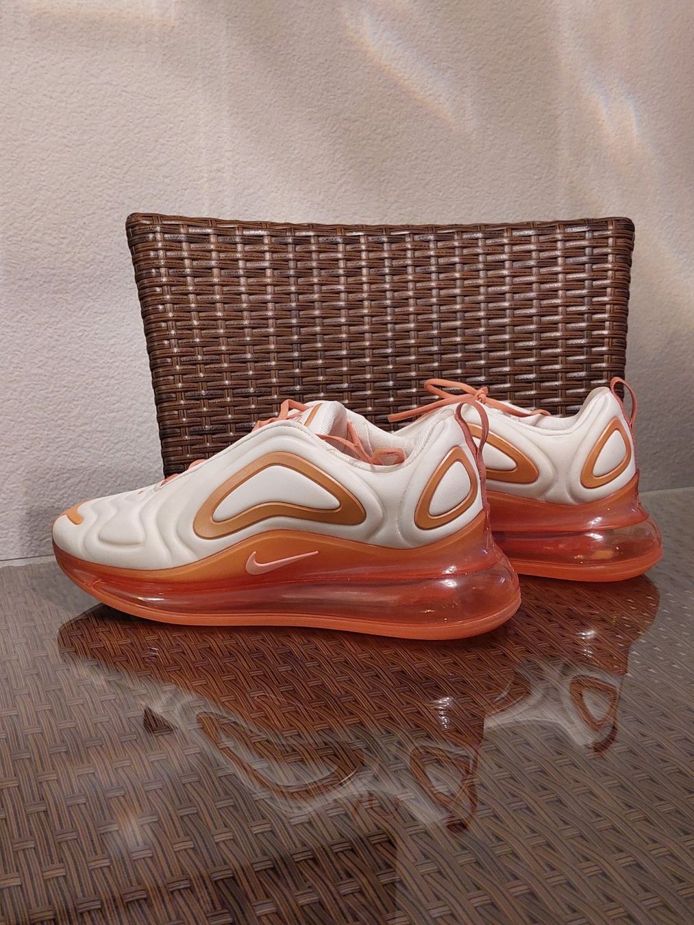 Nike Scarpe da donna: AIR MAX 720 SR GR 41 – Usato da Emmenbrücke venduto da Dior09 2