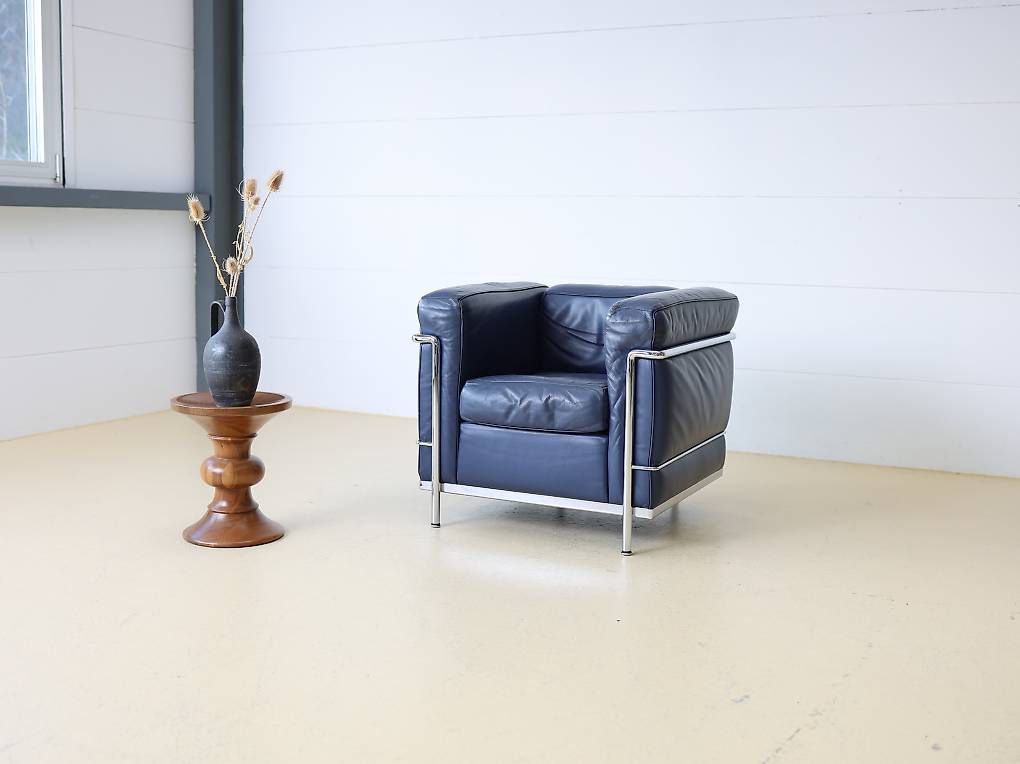 Cassina Poltrone: Le Corbusier Sessel LC2 von Cassina – Usato da Meinisberg venduto da atelier_TILIJA 4