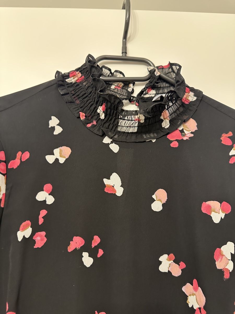 H&M Kleider: Elegantes Blumenkleid mit transparenten Ärmeln Gr. 36 – Gebraucht aus Perlen von H.Spa 2