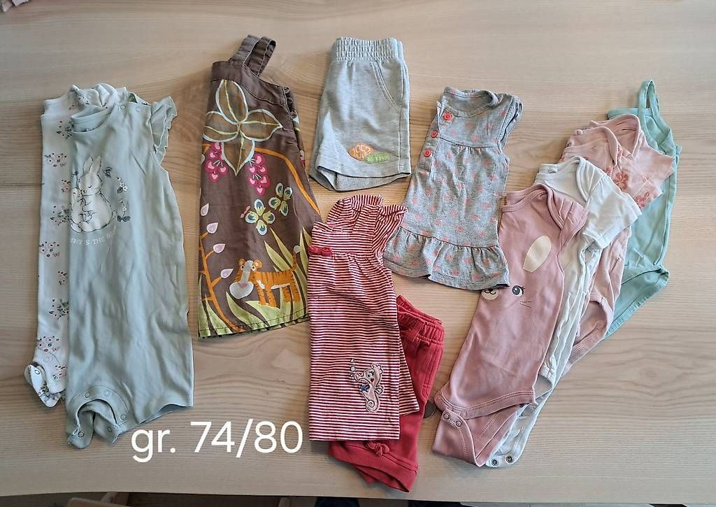 Lotti & Set di vestiti: 30 teiliges Kleiderpacket Grösse 74/80 – Usato da Grosswangen venduto da Drafi 2