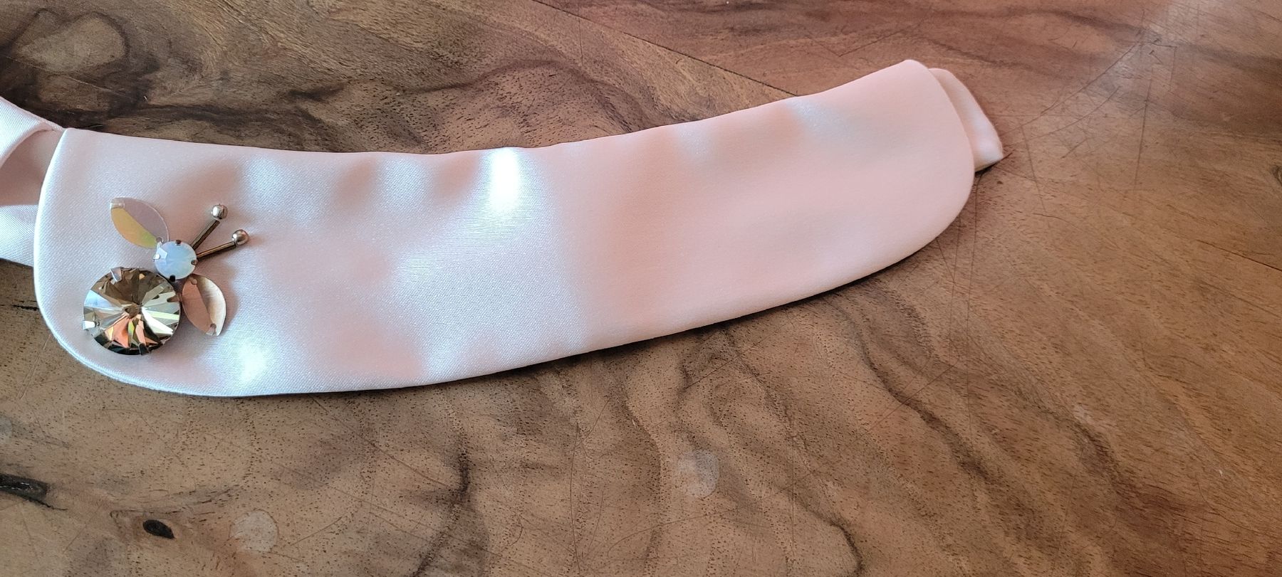 Foulard & Sciarpe: Precious Kragen Satin Rose – Nuovo (secondo la descrizione) da Winterthur venduto da Wohnhaus 9