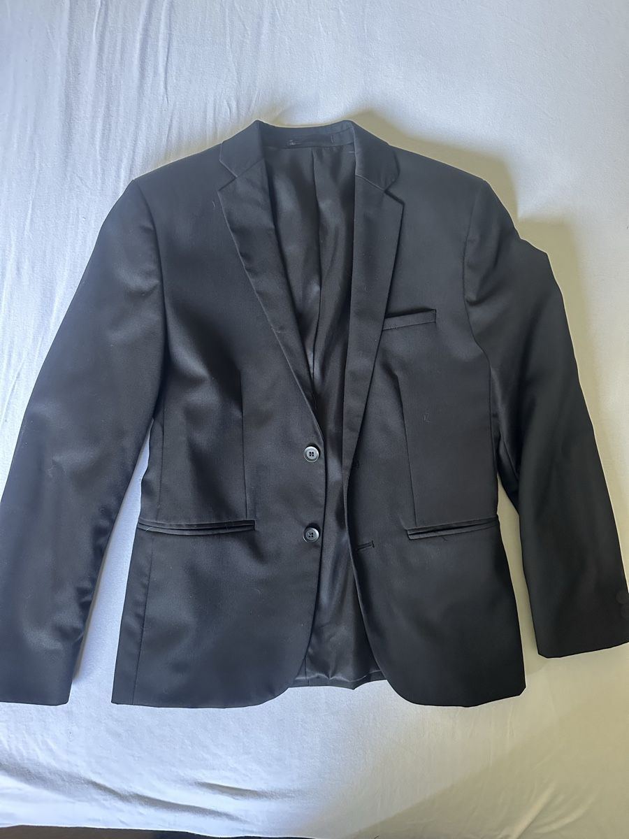 C&A Completi: Boys black suit size 140cm – Usato da Grand Lancy venduto da rac_6wqz 3